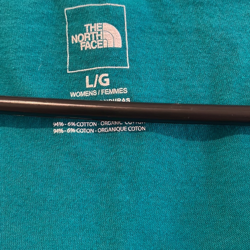 The North Face -V Neck T- Shirt - Picture 4 of 4
